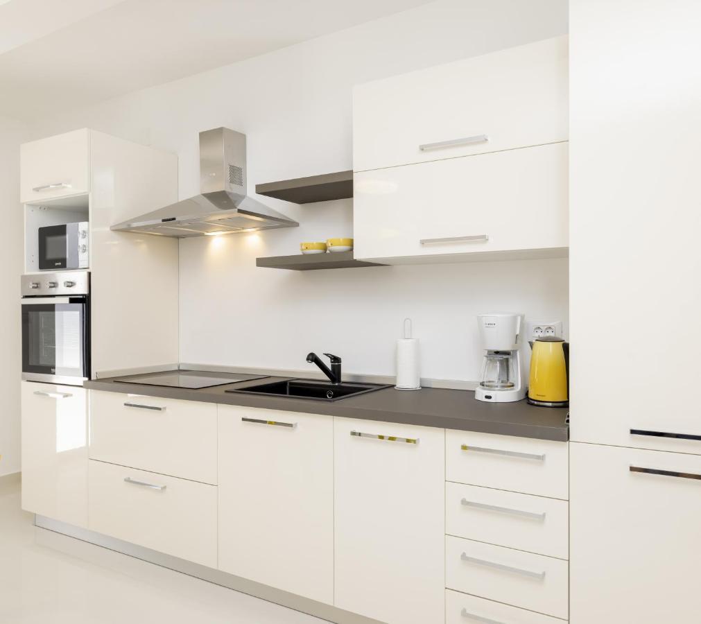 Apartments Losinj Sunset Mali Losinj Bagian luar foto