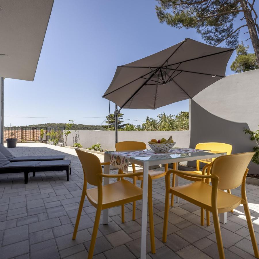 Apartments Losinj Sunset Mali Losinj Bagian luar foto