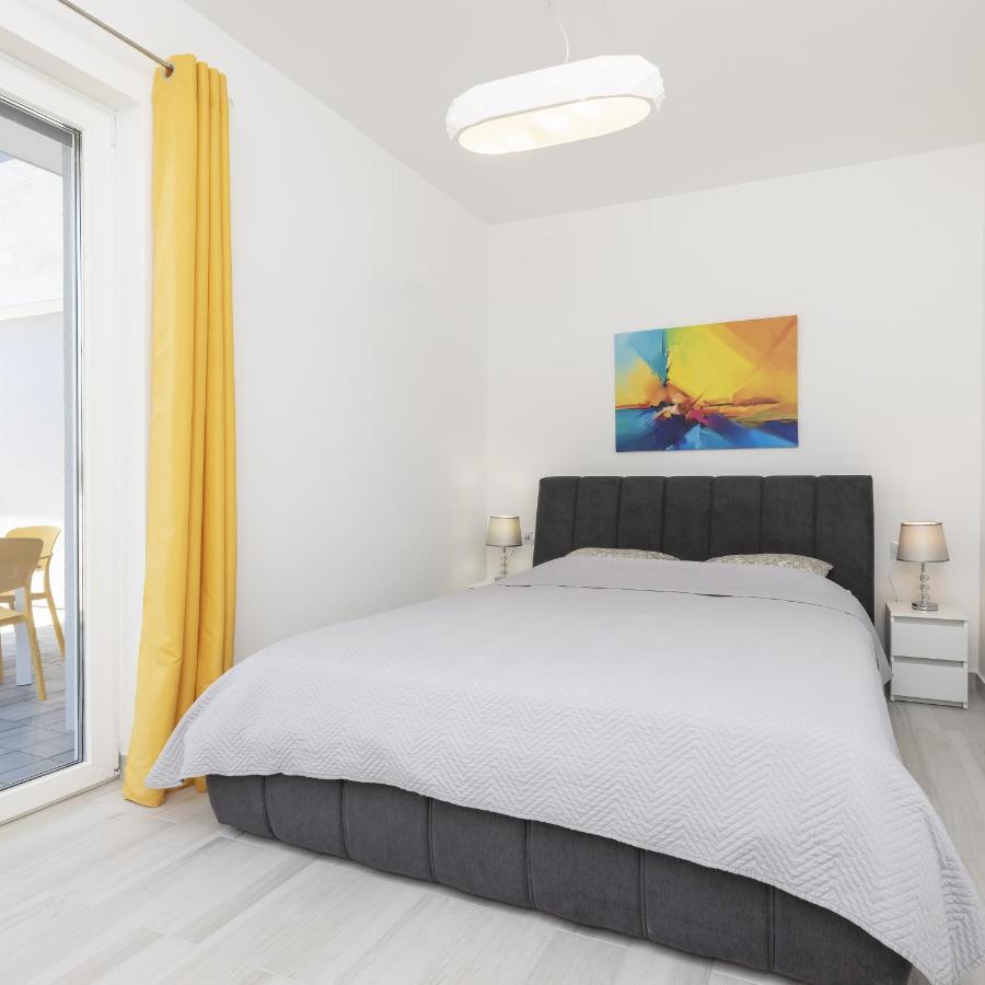 Apartments Losinj Sunset Mali Losinj Bagian luar foto