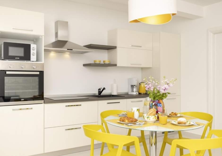Apartments Losinj Sunset Mali Losinj Bagian luar foto